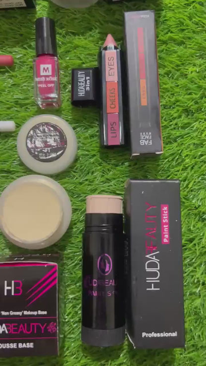 Best makeup deal 17 in 1 Makeup Deal - Complete Beauty Kit with 17 Pcs Essentials Original Products
